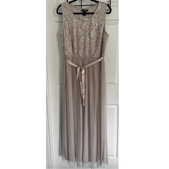 Formal Dress Formal Dress - Picture 3 of 10